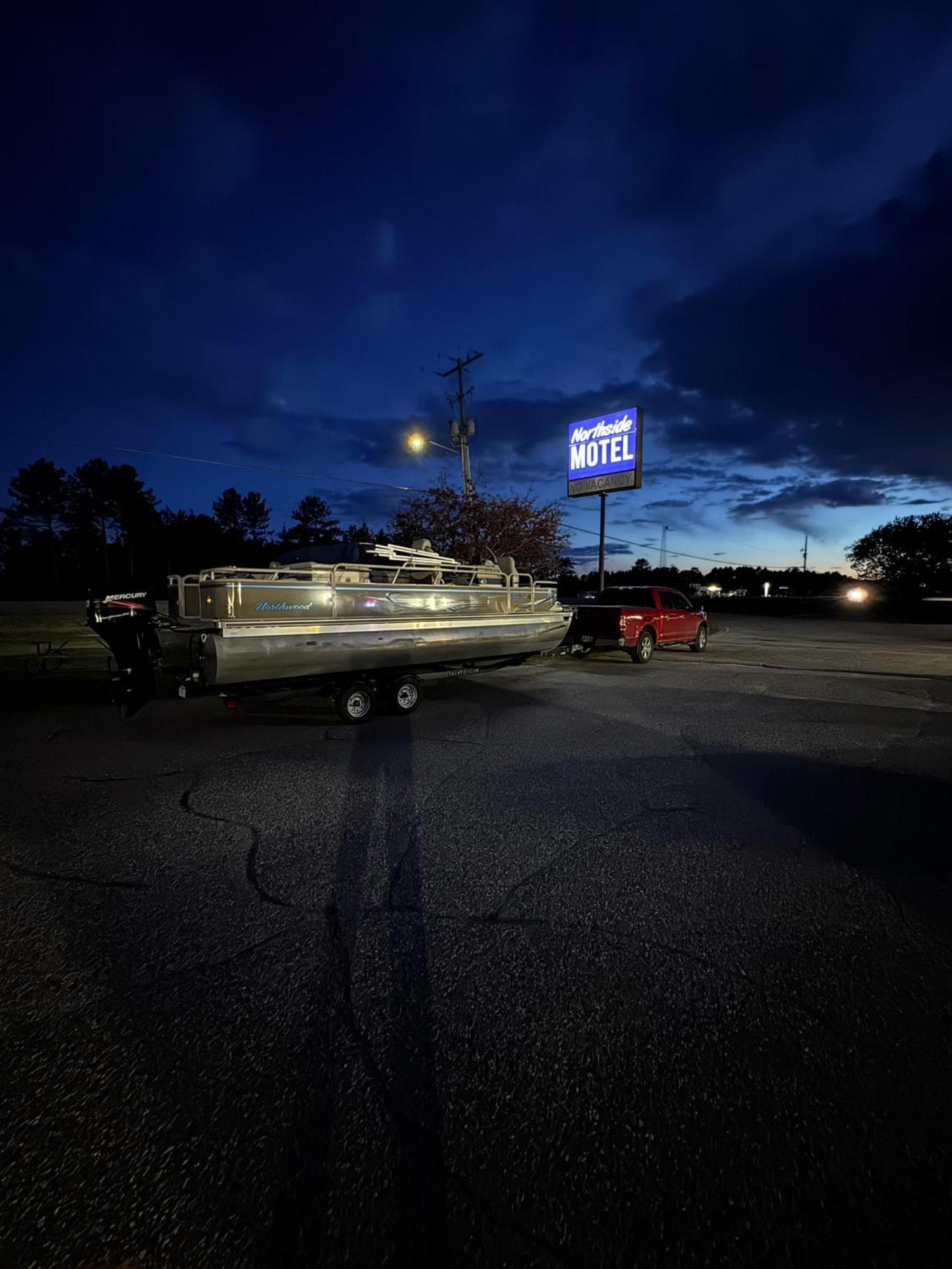 Northside Motel Vermilion Bay Eksteriør bilde